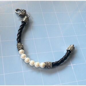 Vintage Y2K Faux Pearl Bracelet 7.5in Silver Tone Heart Clasp Black Braided Cord